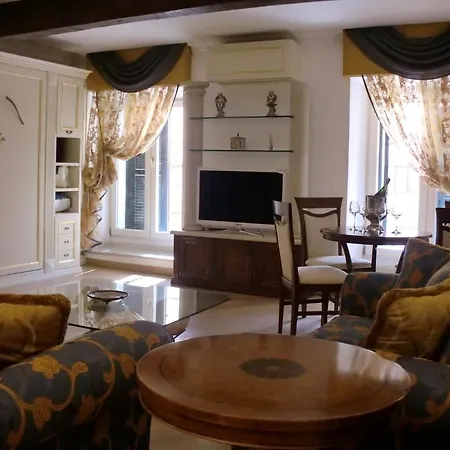 Home Suite Rome Apartment